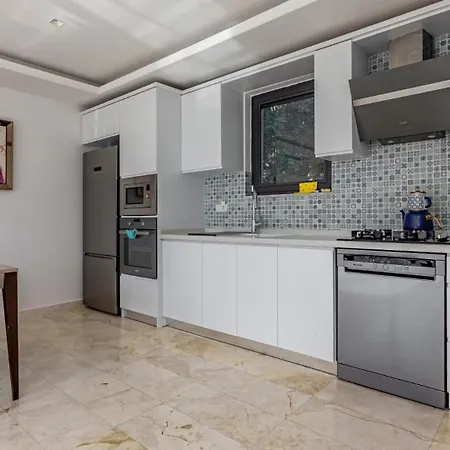 3 Bedroom Seaview With Private Pool