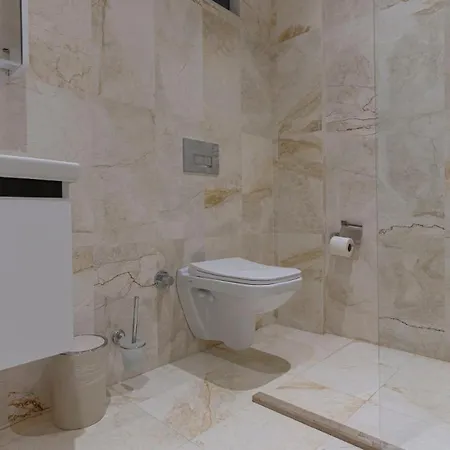 3 Bedroom - 3272 *